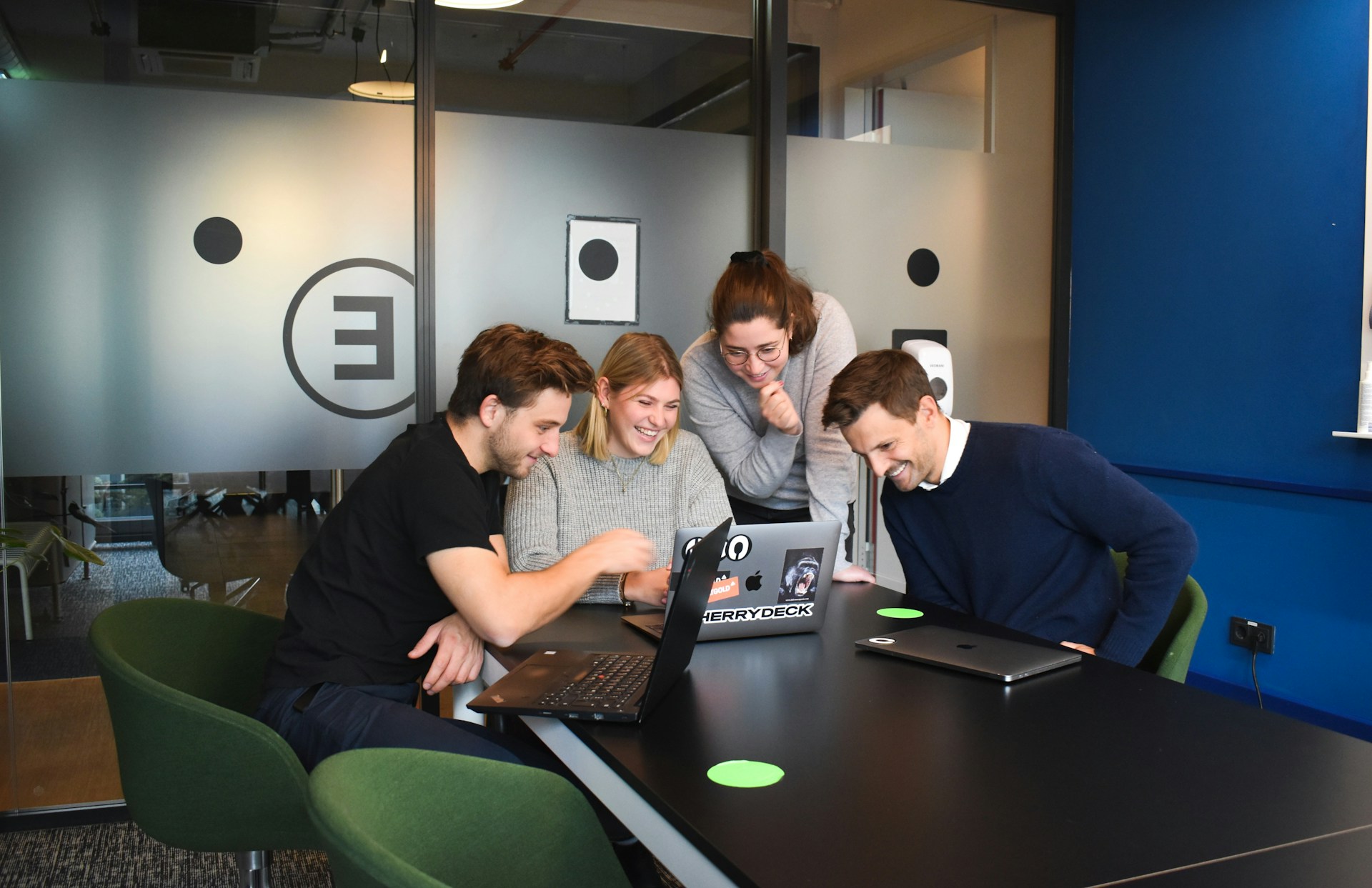 cherrydeck-rMILC1PIwM0-unsplash (1) cherrydeck-rMILC1PIwM0-unsplash (1)